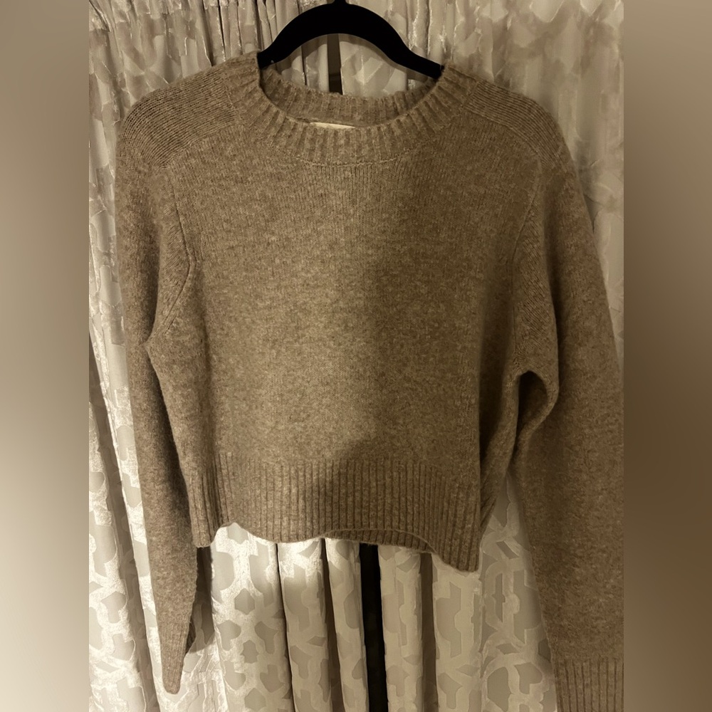 Tan crew neck long sleeve sweater